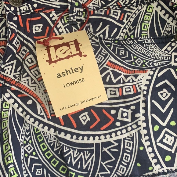 Unworn Lei Retro Shorts Size 17 Regular - Picture 4 of 12